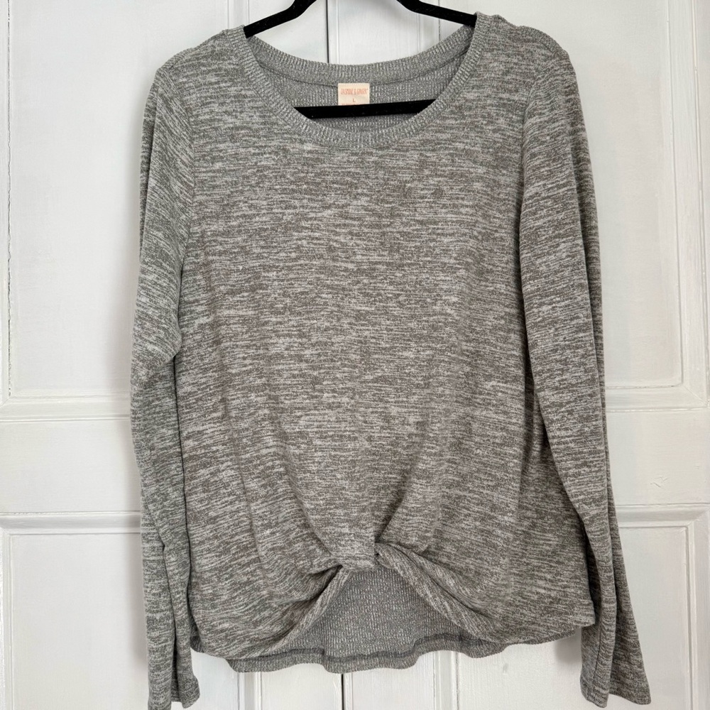 Jasmine & Ginger Gray Long Sleeve Top - Large